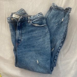 “The Mom High Rise” Abercrombie & Fitch
